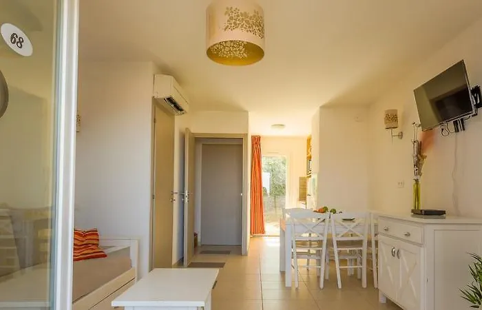 Mini-villa Alliance Wifi Proche Ile Rousse * Belgodère