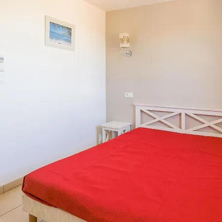 Mini-villa Alliance Wifi Proche Ile Rousse Holiday home *